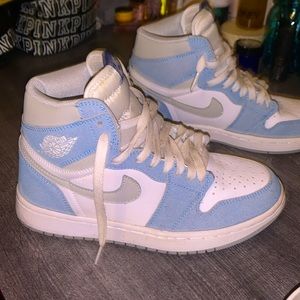 Light blue/grey retro high og air Jordan 1